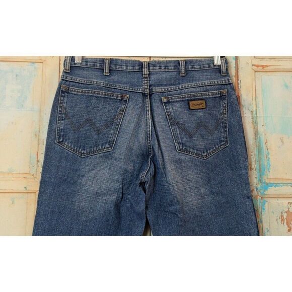 Wrangler Mens 36x32 Blue Denim Jeans Cotton Pockets Button Zip Solid Mid Rise - Picture 6 of 8